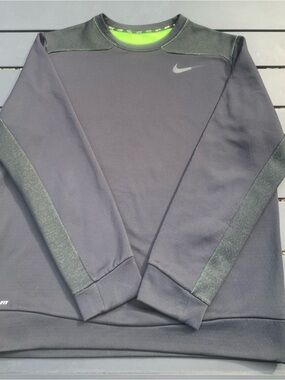 Nike Therma-FIT training performance crewneck sweatshirt,